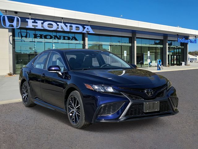 2022 Toyota Camry SE 1