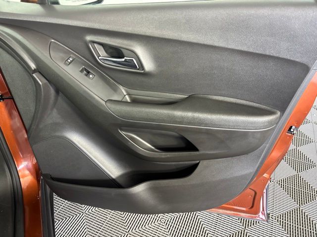 Used 2019 Chevrolet Trax SUV