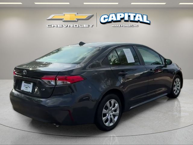 Used 2024  Toyota LE image 5