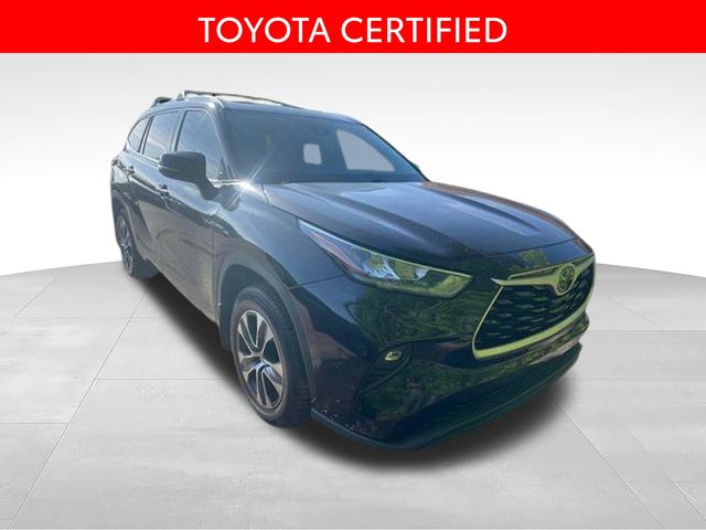 Amber 2020 Toyota Highlander XLE AWD SUV / Crossover All-Wheel Drive 8-Speed Automatic