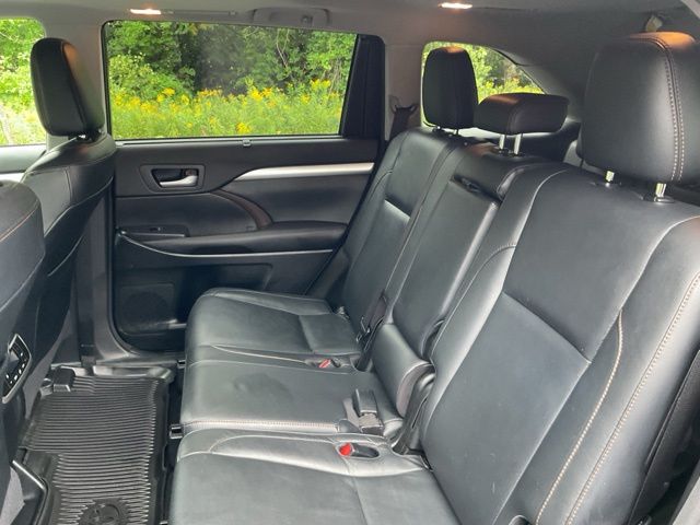 Used 2018 Toyota Highlander SUV