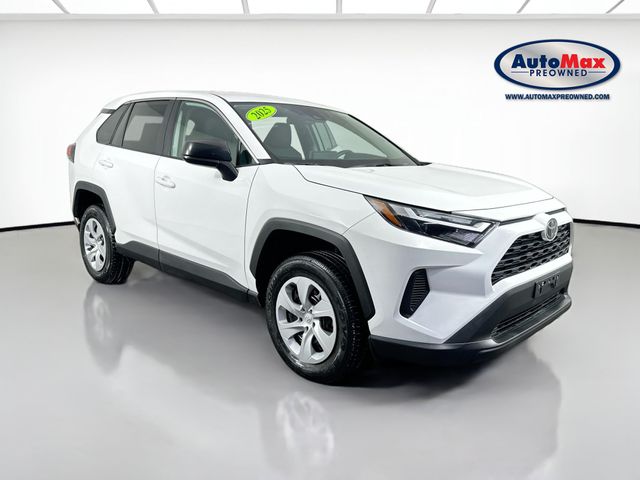 2025 Toyota RAV4 LE AWD