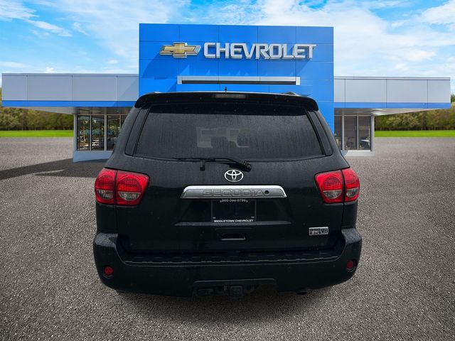 2013 Toyota Sequoia - Image 5