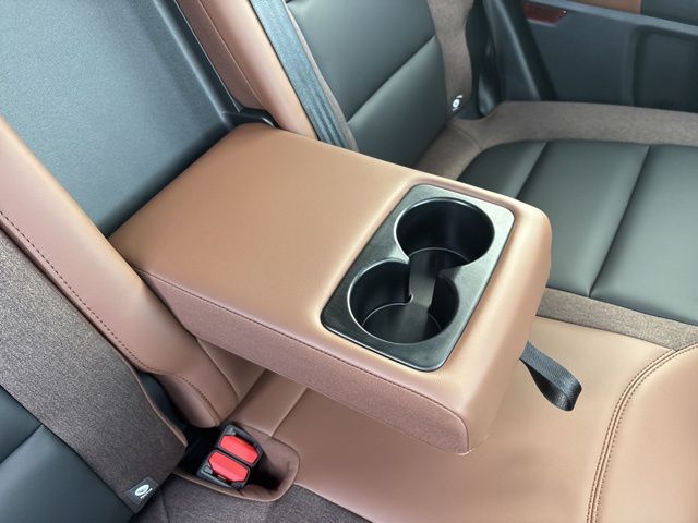 New 2025 Green Ford Outer Banks image 28