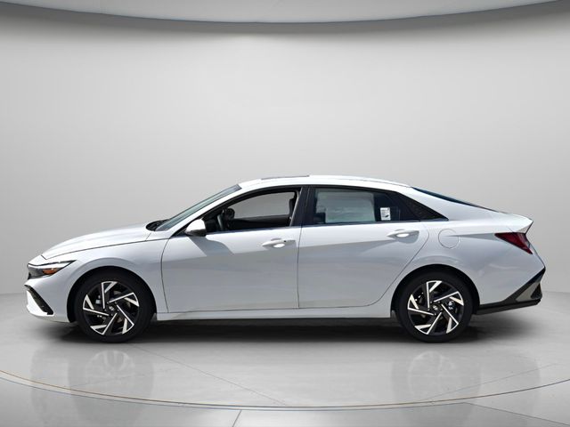 2026 Hyundai Elantra - $26,352