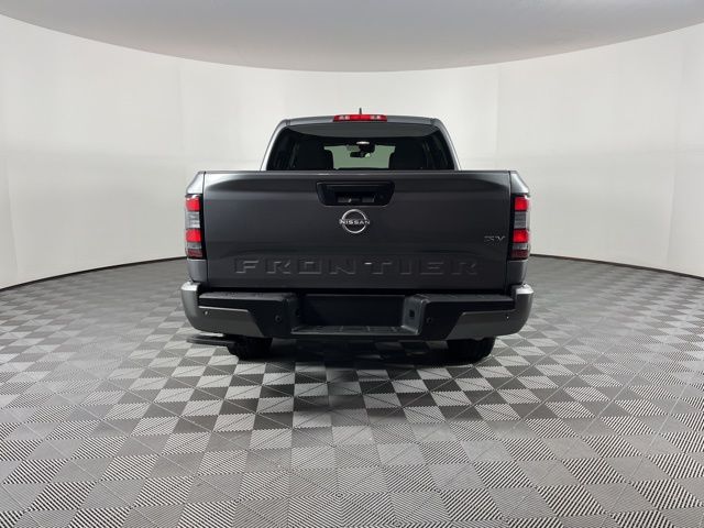 2024 Nissan Frontier SV 8