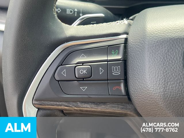 Used 2025 White Jeep Limited image 31