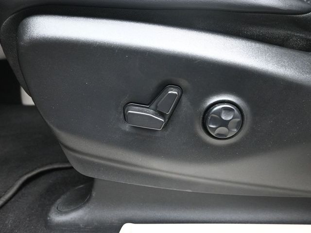 used 2023 Chrysler Pacifica car, priced at $24,997