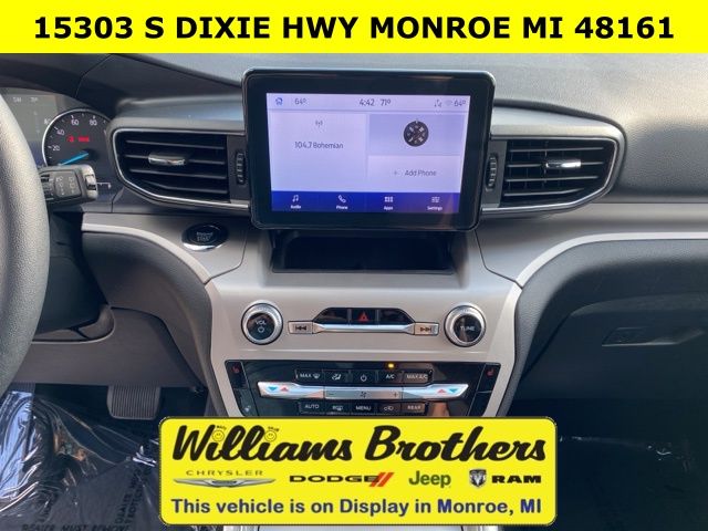 2022 Ford Explorer XLT - Stone Blue Metallic exterior view 18