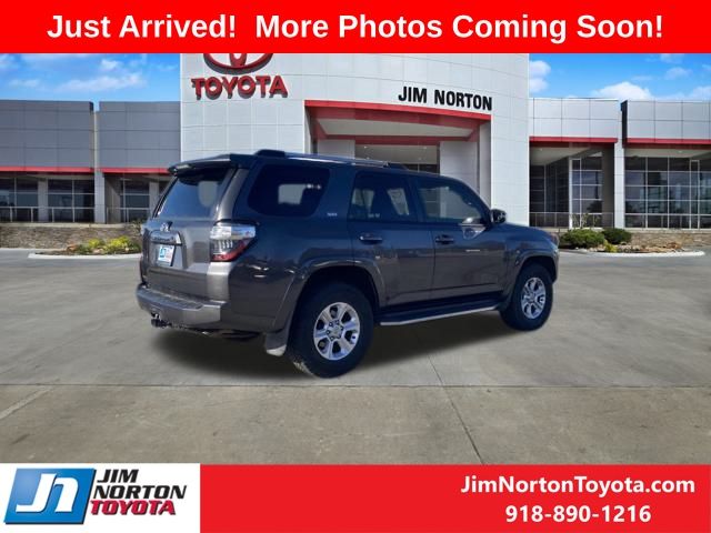 2019 Toyota 4Runner SR5 6