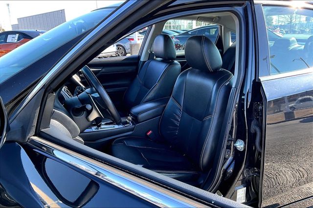 Used 2018 Nissan Altima 3.5 SL 4D Sedan