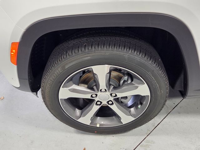 New 2026 White Jeep Limited image 18
