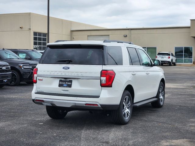 2024 Ford Expedition XLT 8