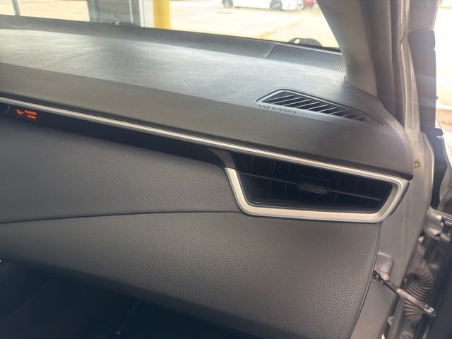 2021 Toyota Corolla LE Silver at Community Toyota
