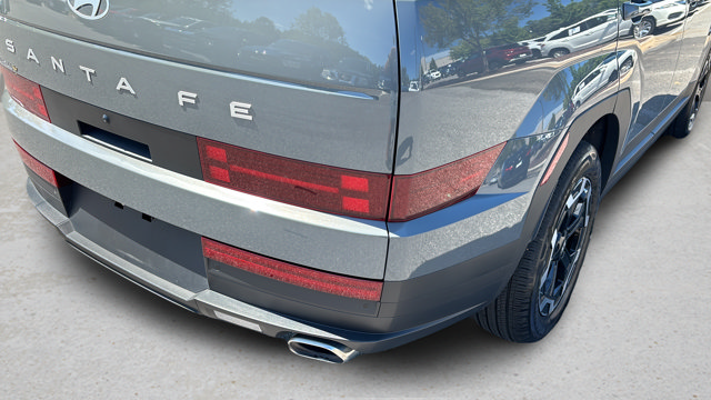 Used 2025 Gray Hyundai SEL image 40
