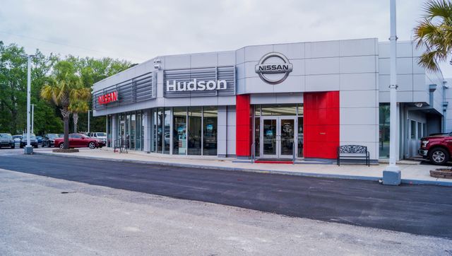2016 Bright Silver Kia Soul Base FWD Hatchback