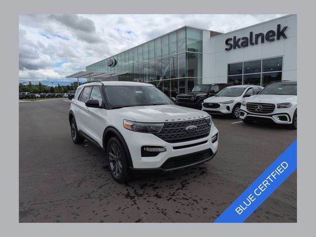 White Metallic 2023 Ford Explorer SUV / Crossover All-Wheel Drive Automatic