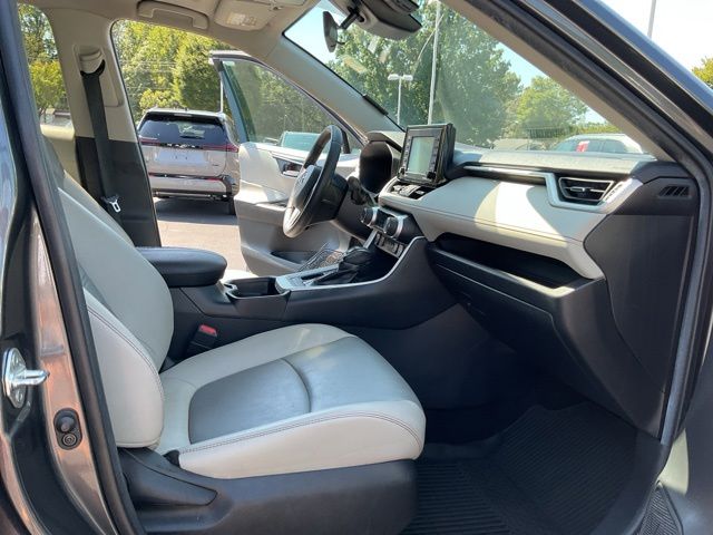 Used 2021 Toyota RAV4 SUV