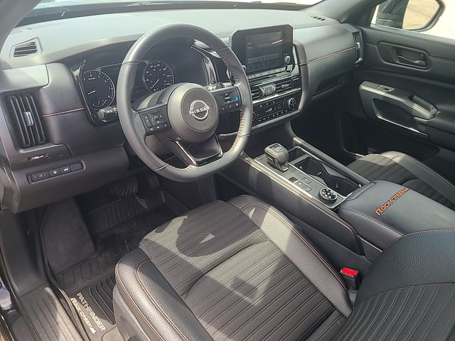 Used 2025 Nissan Pathfinder SUV