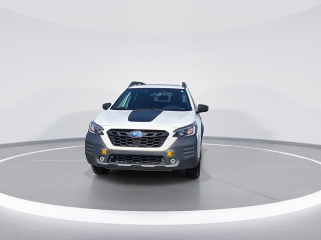 Used 2023 Crystal White Pearl Subaru Wilderness image 3