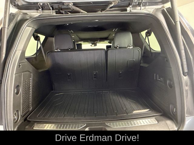 Used 2023 GMC Yukon XL SUV
