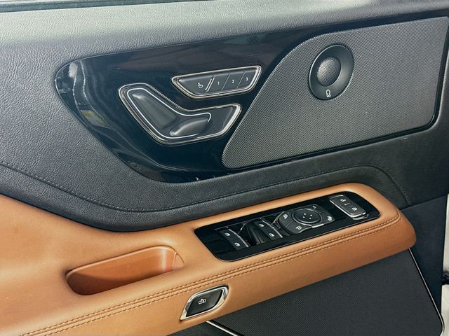 2023 Silver Radiance Metallic Clearcoat Lincoln Aviator Reserve AWD SUV