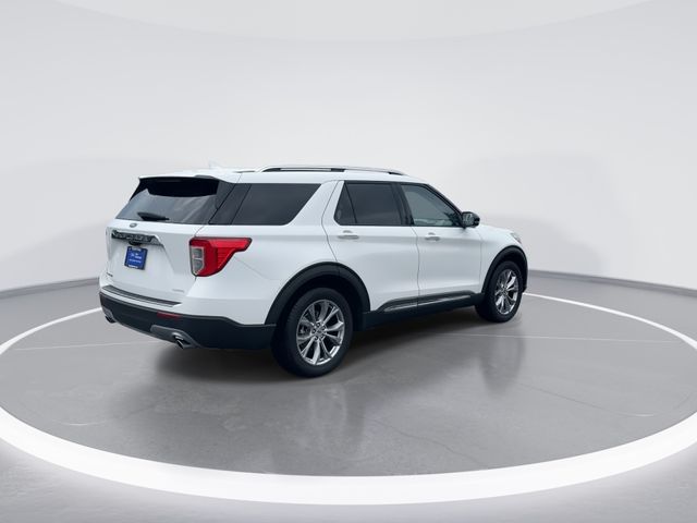 Used 2022 White Ford Limited image 7