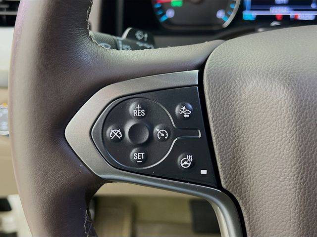 Used 2015 White Chevrolet LTZ image 13