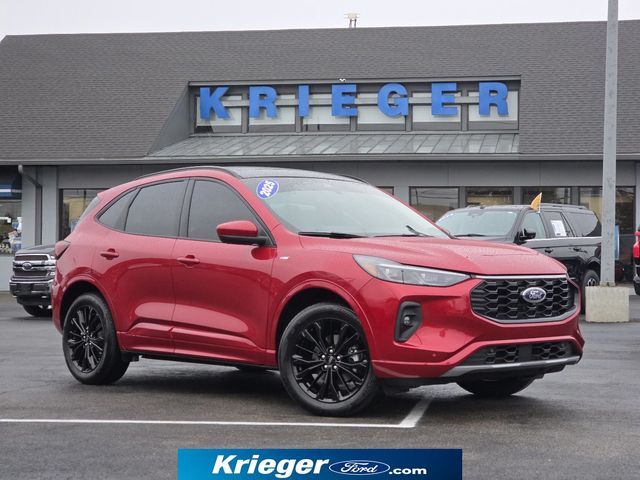 Red Metallic 2025 Ford Escape ST-Line Elite AWD SUV / Crossover All-Wheel Drive 8-Speed Automatic