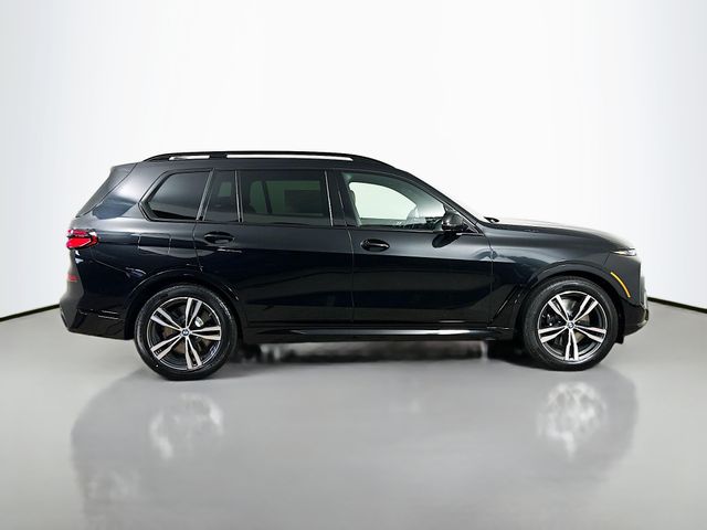 2025 BMW X7 M60i 4