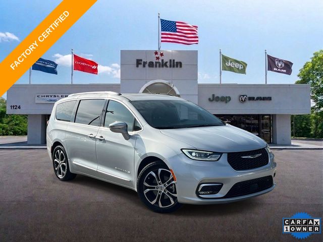 Silver Mist Clearcoat 2024 Chrysler Pacifica Minivan Front-Wheel Drive 9-Speed Automatic