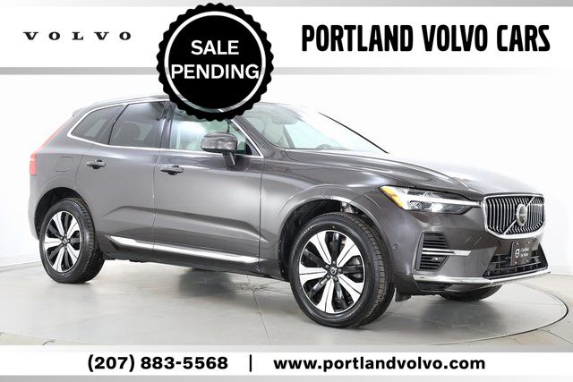 2023 Volvo XC60 Recharge T8 Plus Bright Theme eAWD