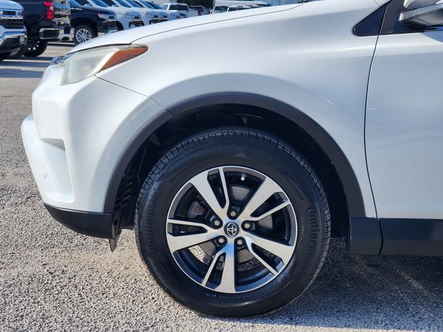 2017 Toyota RAV4 XLE White at Emmons Autoplex