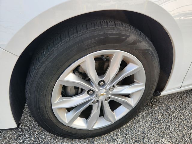 2024 Chevrolet Malibu LT White at Baytown Hyundai