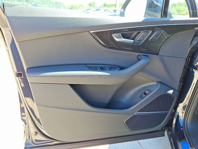 2025 Audi Q7 Premium Plus - Photo 12