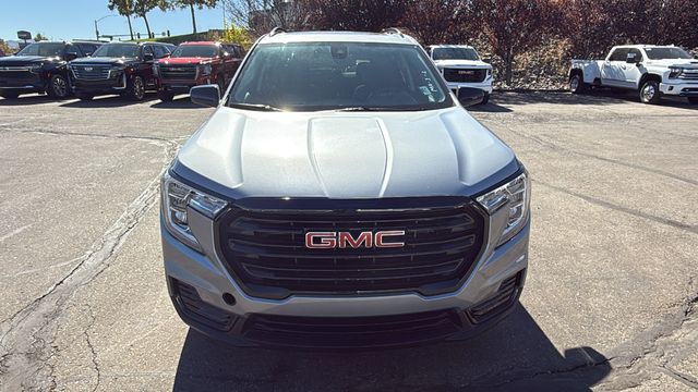 2024 GMC Terrain SLE 8