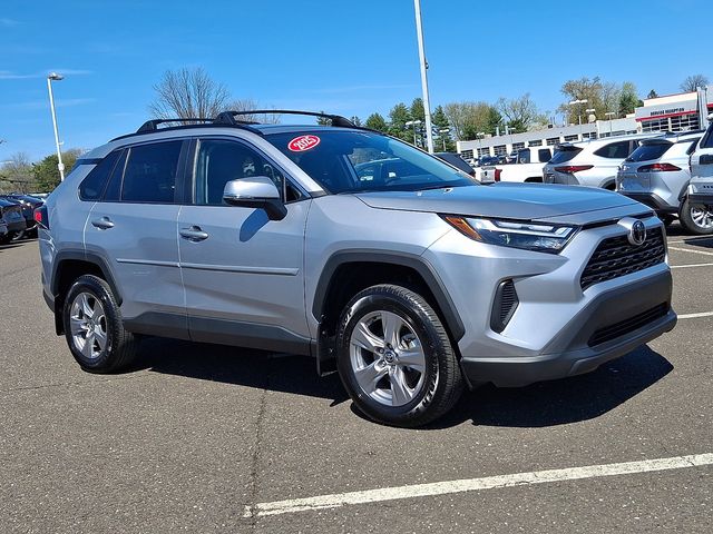 Silver Sky Metallic 2025 Toyota RAV4 XLE AWD SUV / Crossover All-Wheel Drive 8-Speed Automatic