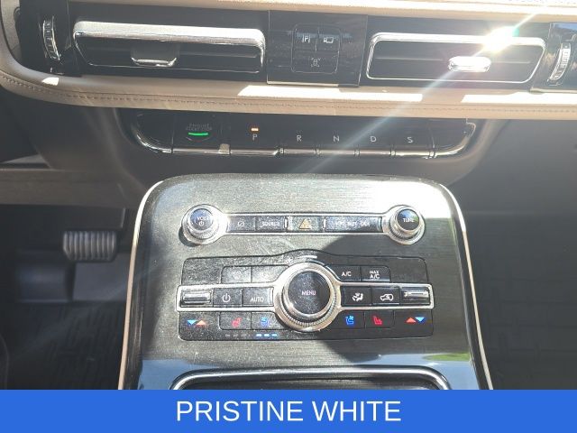 2022 Lincoln Nautilus Reserve White Metallic - Grieco Acura - Image 17