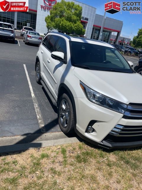 2017 Toyota Highlander Limited Platinum