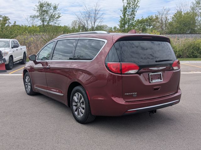 2019 Chrysler Pacifica - Image 3