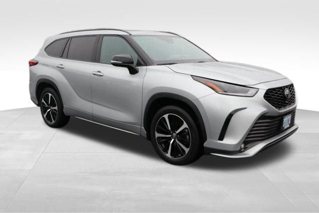 2021 Toyota Highlander XSE 17