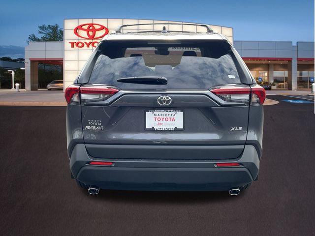 2025 Toyota RAV4 XLE 6