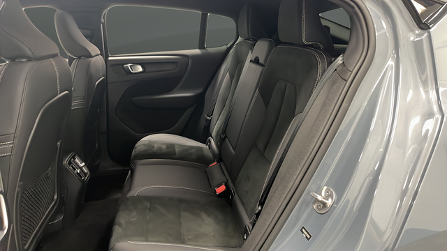 Used 2023 Thunder Gray Metallic Volvo Ultimate image 23