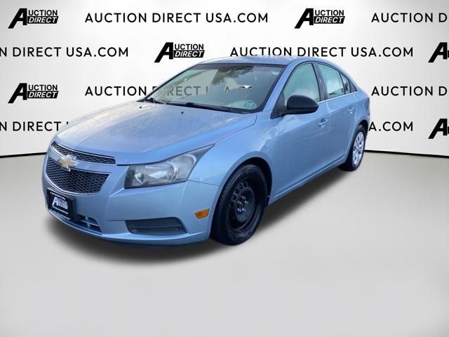 2012 Chevrolet Cruze LS Sedan FWD