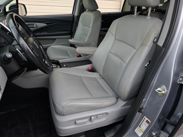 2016 Honda Pilot Touring 32