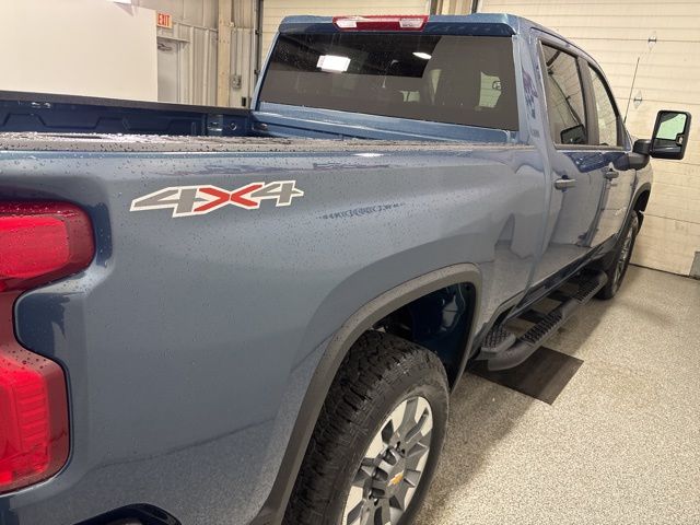 2025 Chevrolet Silverado 2500HD Custom photo