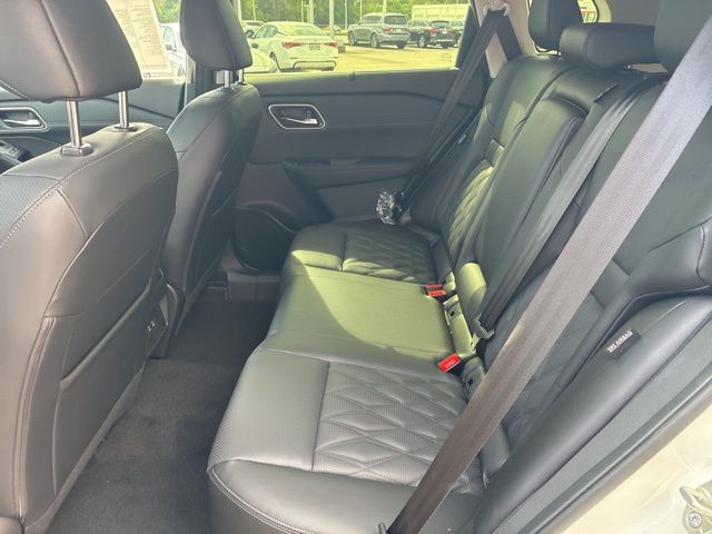 2026 Nissan Rogue Platinum White at Supreme Chevrolet of Gonzales