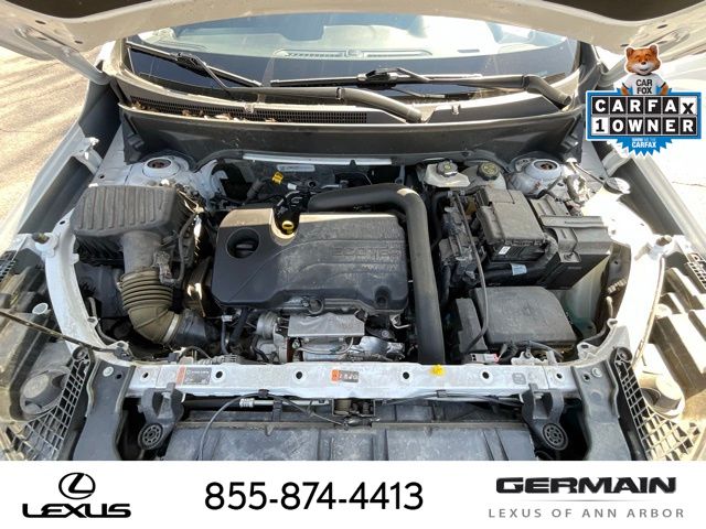 Used 2024 White GMC SLT image 22