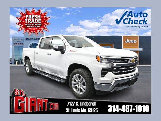 Summit White 2024 Chevrolet Silverado 1500 Pickup Truck Four-Wheel Drive Automatic