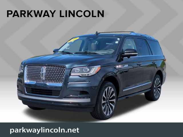 Flight Blue Metallic Clearcoat 2022 Lincoln Navigator Reserve RWD SUV / Crossover 4X2 Automatic